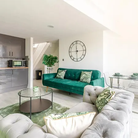 Delightful 2 Bedroom In St George, Bristol